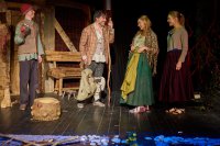 Theateraufführung „Der weiße Wisent“